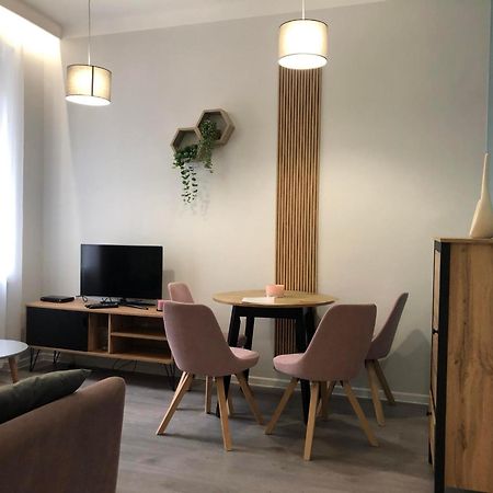 Comfy Apartment Old Town Cracovia Esterno foto
