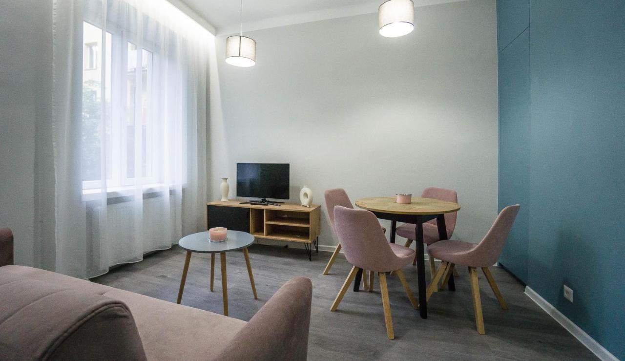 Comfy Apartment Old Town Cracovia Esterno foto