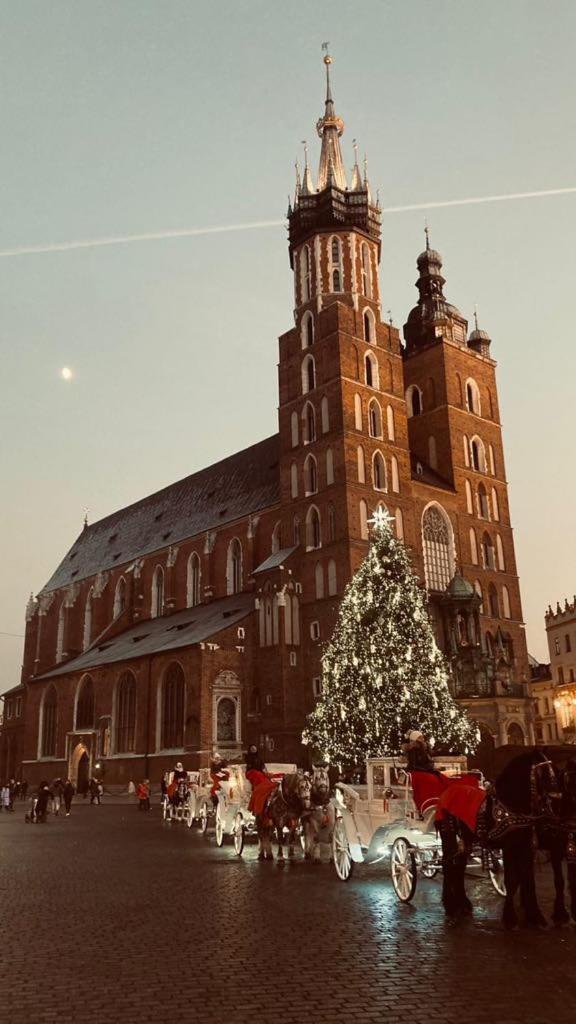 Comfy Apartment Old Town Cracovia Esterno foto